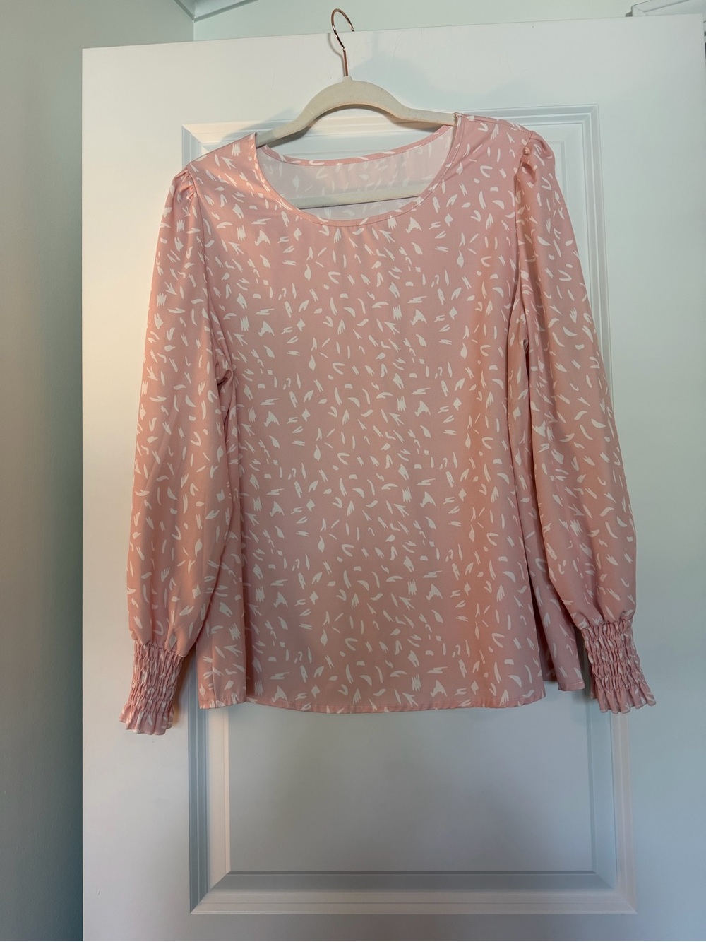 SHEIN Pink Printed Long-Sleeve Smocked Cuff Blouse